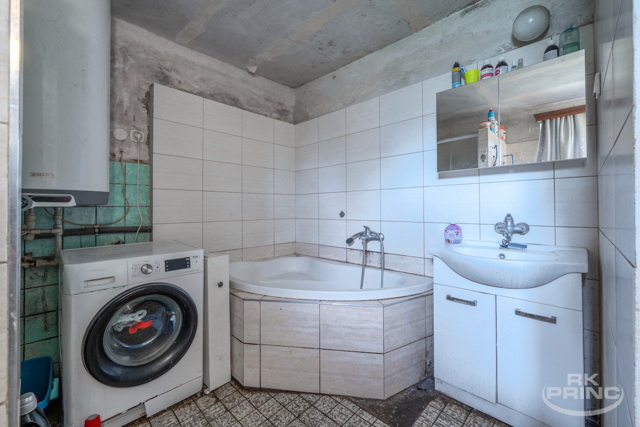 tn_zoom_filename_28756 tn_zoom_filename_28756