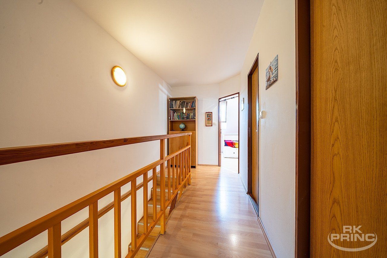 tn_zoom_filename_28811 tn_zoom_filename_28811